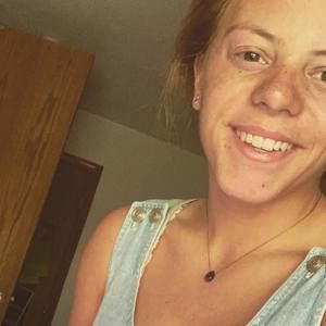 Meet your Posher, Danielle